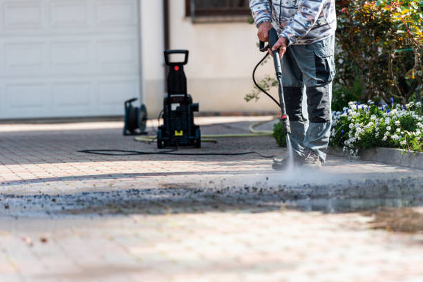 Why Choose Our Certified Pressure Washing Experts for Your Project Needs in Homerville, GA?