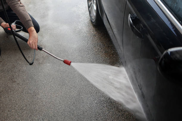 Why Choose Our Certified Pressure Washing Experts for Your Project Needs in Homerville, GA?